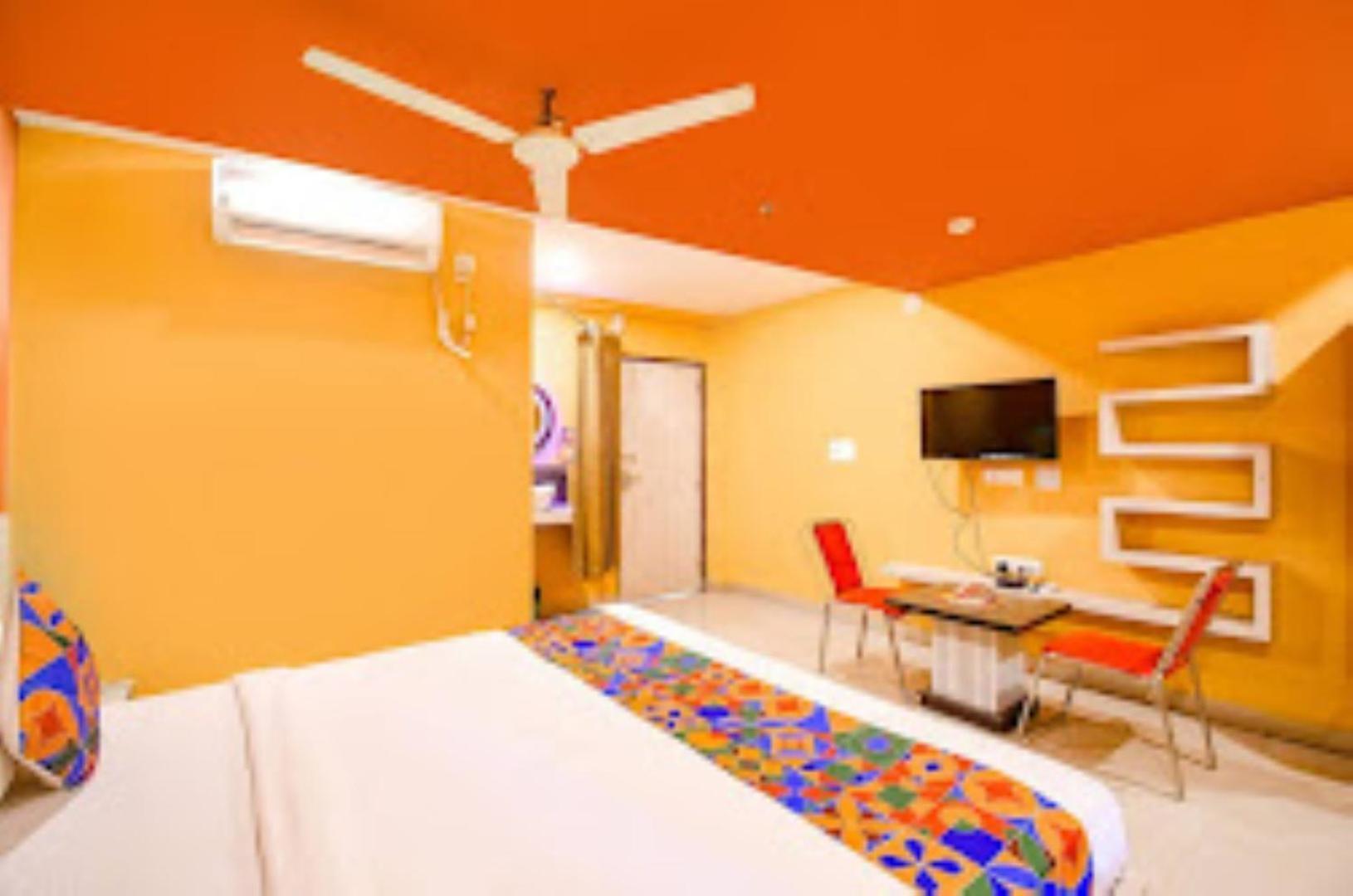 Hotel Sai Jagannath Bhubaneswar Bagian luar foto