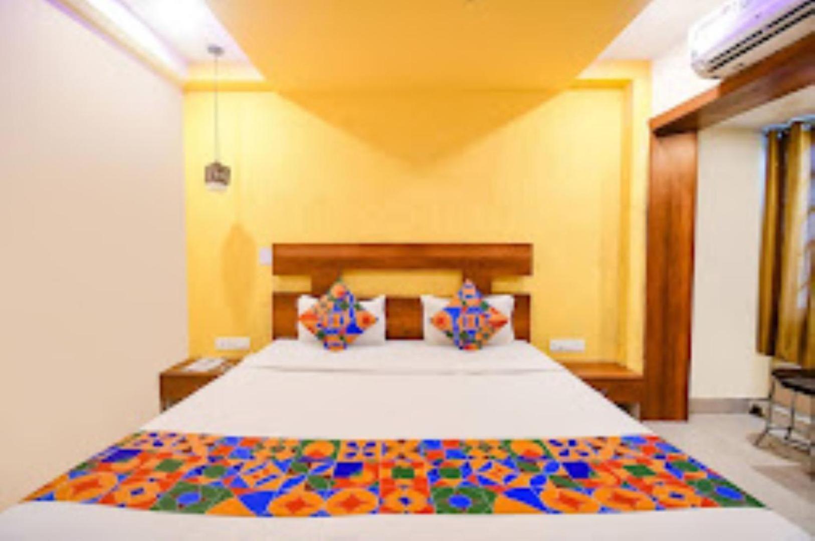 Hotel Sai Jagannath Bhubaneswar Bagian luar foto